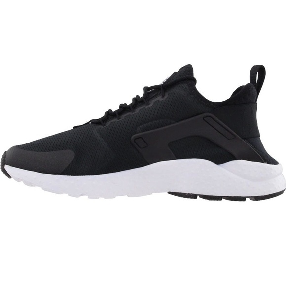 NIKE W AIR HUARACHE RUN ULTRA BLACK & WHITE 7.5 - Picture 3 of 8